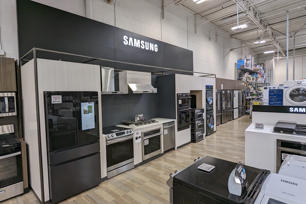 Nationwide Fixture Installations NFI Case Study Samsung Best Buy Millwork Packages New Store Installation Retail Rollouts Shop-In-Shop Technology Digital Electronics Entertainment